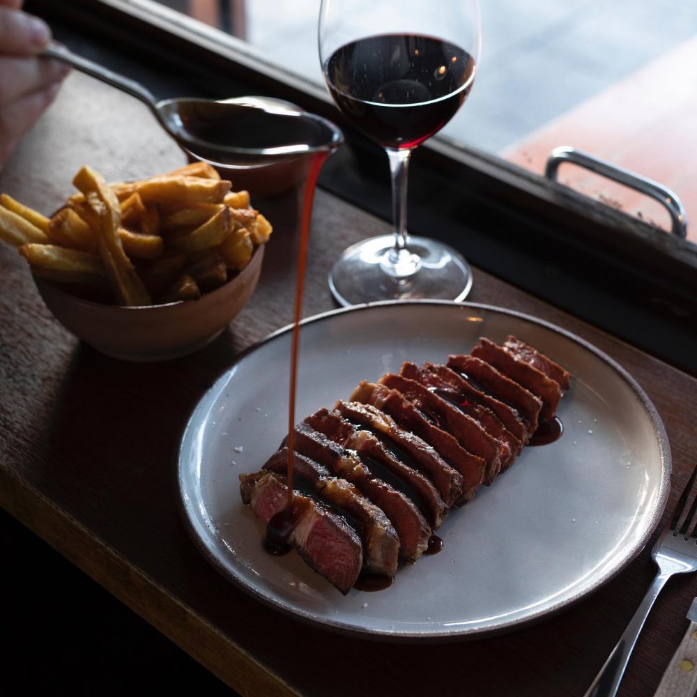 bar_celeste_1625719064_2613043364935779036_4475846559