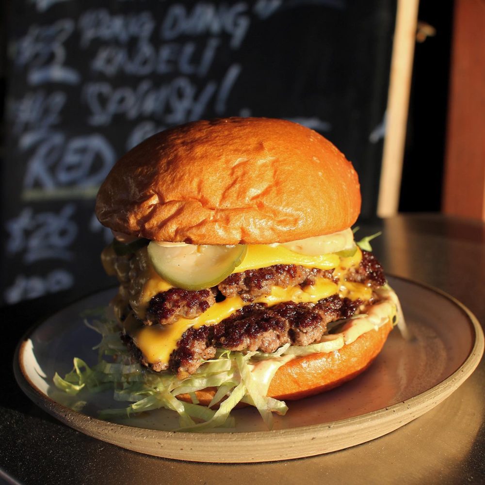 bar_celeste_1629004062_2640599925983156178_4475846559