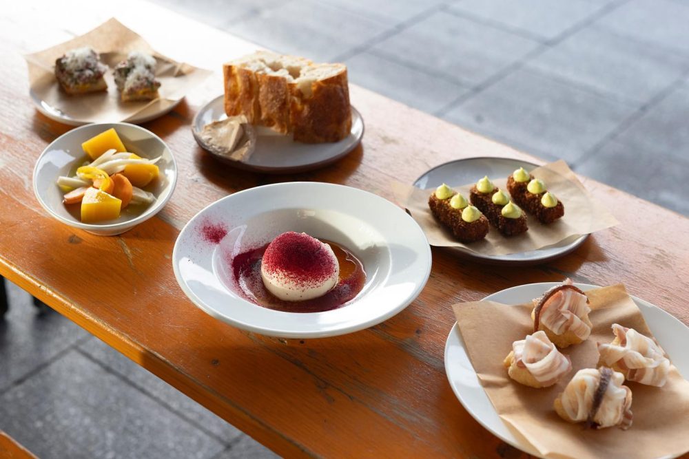 bar_celeste_1690071053_3152866970131321750_4475846559